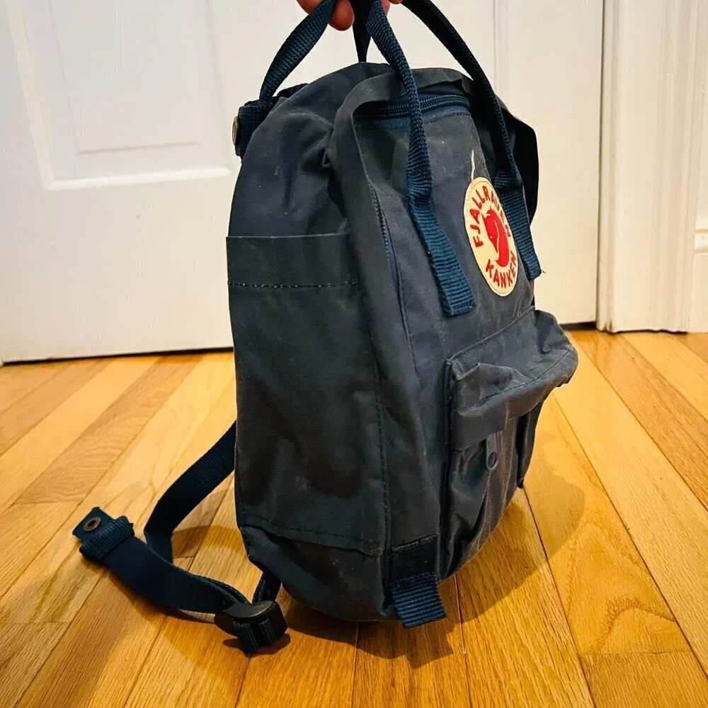 Fjall Raven Fjallraven Kånken Mini EVERYDAY OUTDOOR Backpack Bag